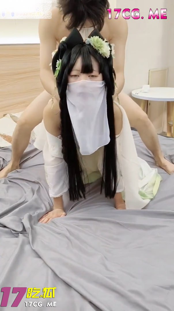3033213098.jpg