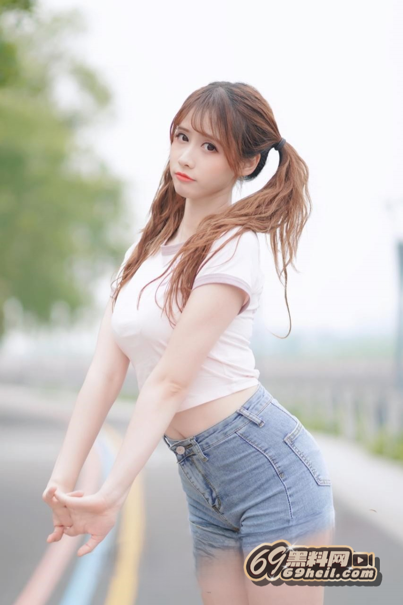 A (1).jpg