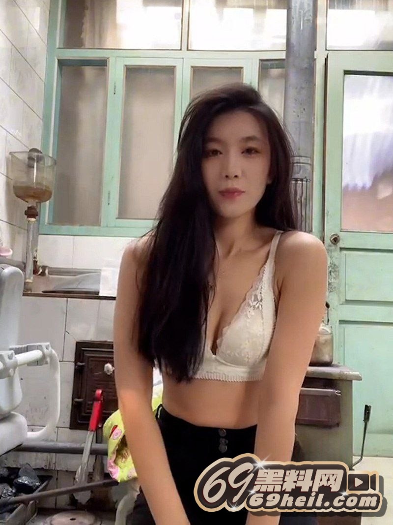 AA (2).jpg